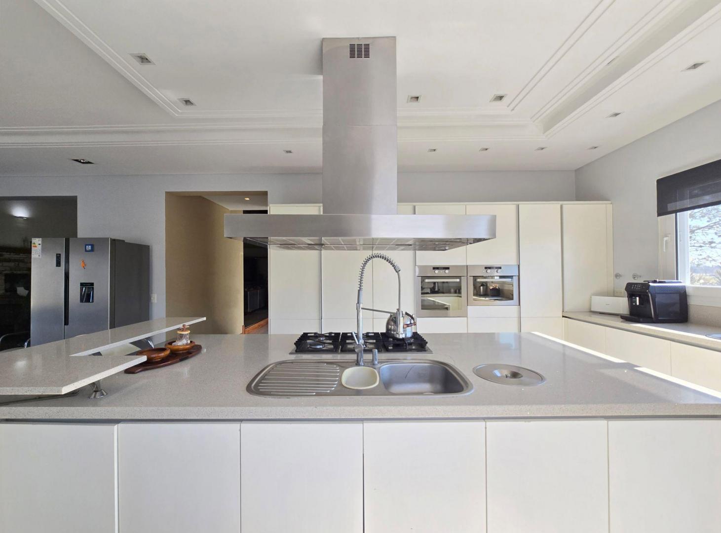 Foto de VENTA CASA LUJAN 8 AMB PILETA GREEN DE GOLF, imagen 4