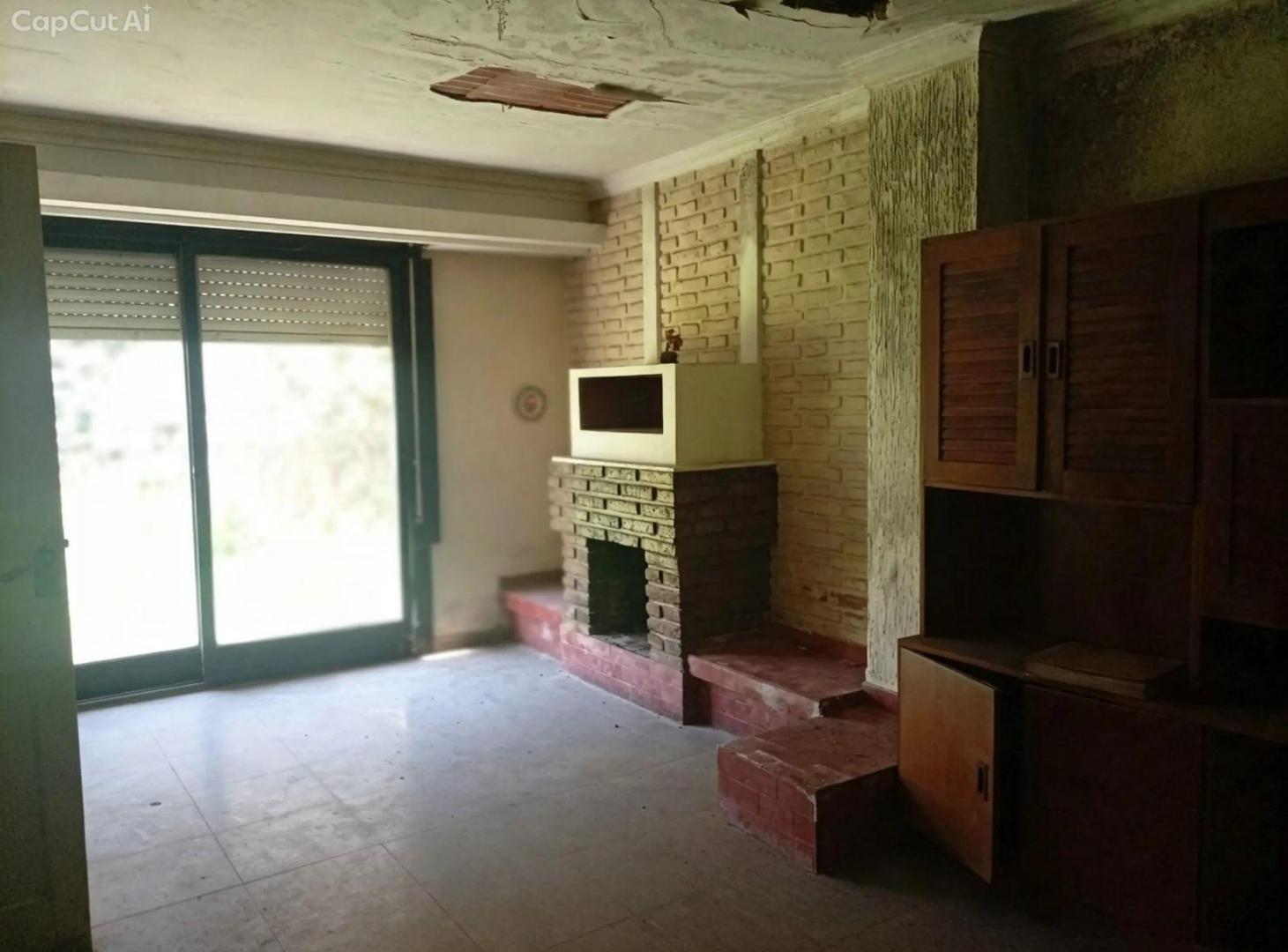 Foto de Venta 818 m2 casa 4 amb + galpon en Marcos Paz, imagen 2
