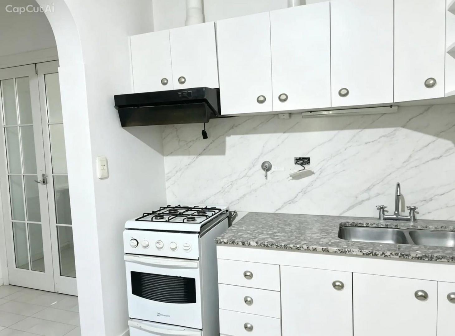 Foto de Venta 818 m2 casa 4 amb + galpon en Marcos Paz, imagen 4