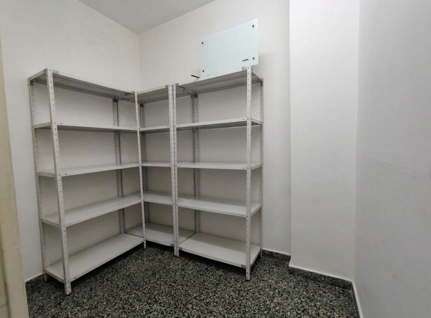 Foto de VENTA LOCAL COMERCIAL 32 METROS VILLA SARMIENTO, imagen 3