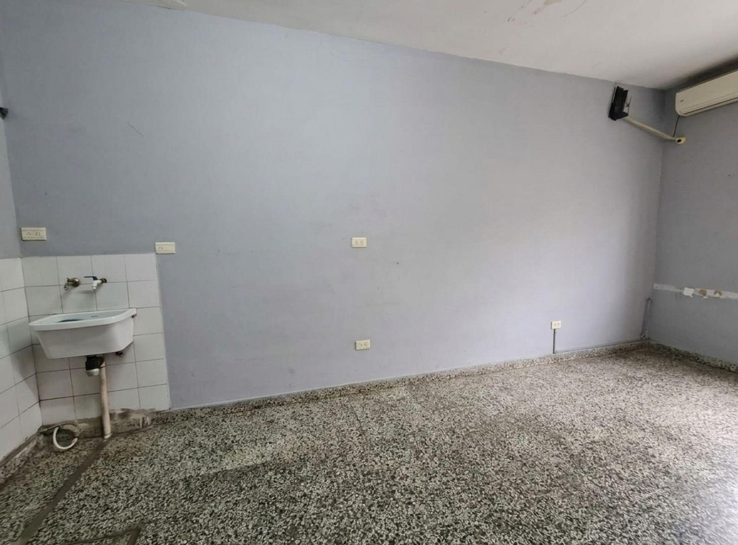 Foto de VENTA LOCAL COMERCIAL 32 METROS VILLA SARMIENTO, imagen 4