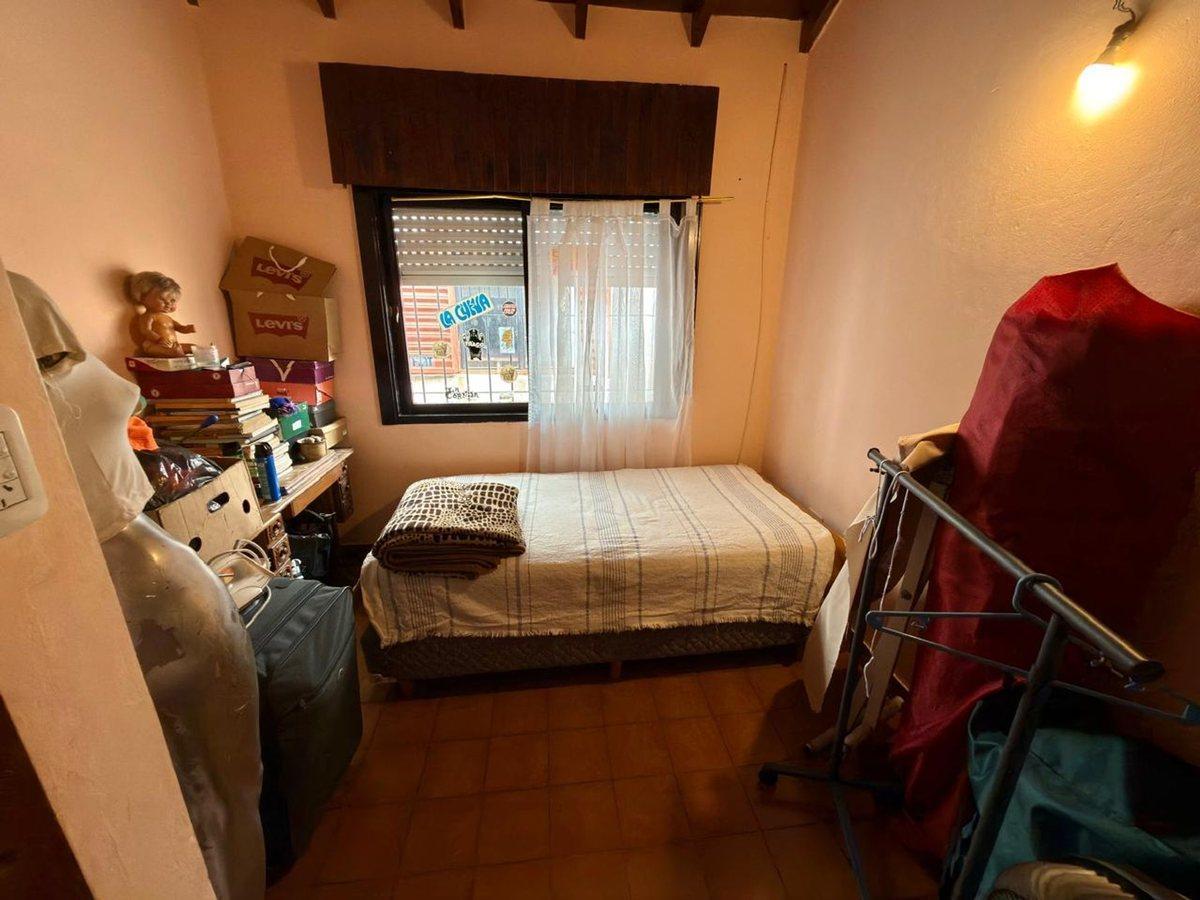 Foto de CASA en VENTA EN MERLO CON PATIO COCHERA Y DPTO, imagen 5