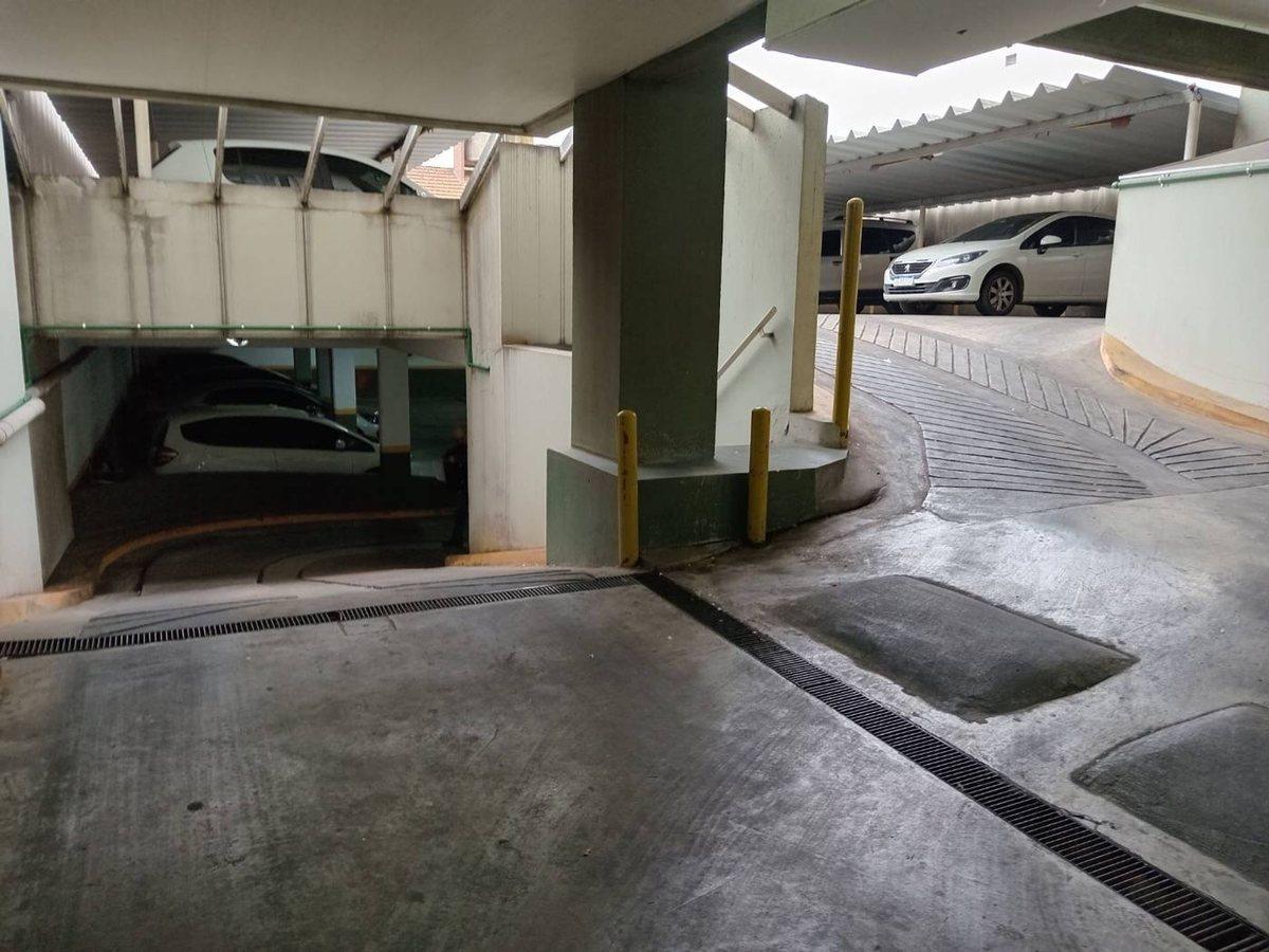 Foto de VENTA COCHERA CUBIERTA - VILLA BALLESTER, imagen 4
