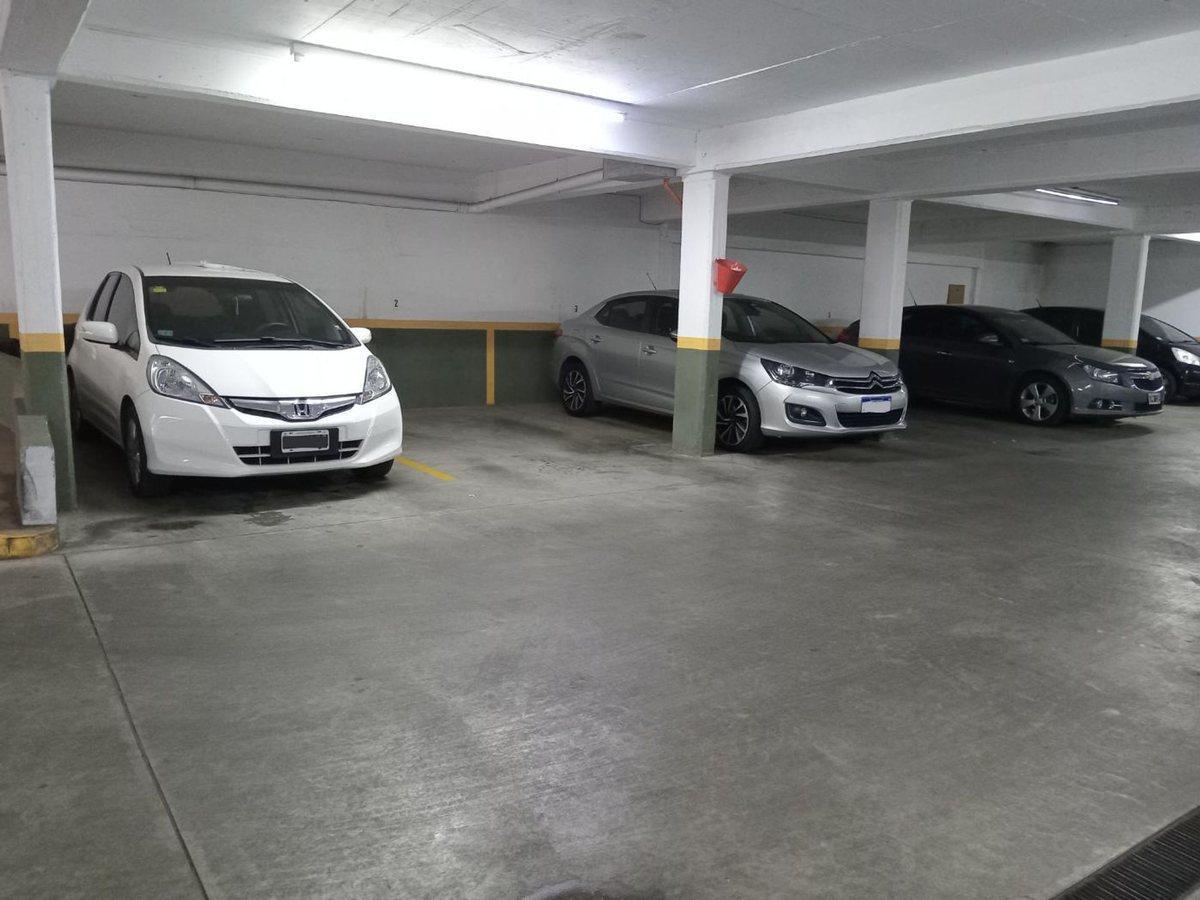 Foto de VENTA COCHERA CUBIERTA - VILLA BALLESTER, imagen 2