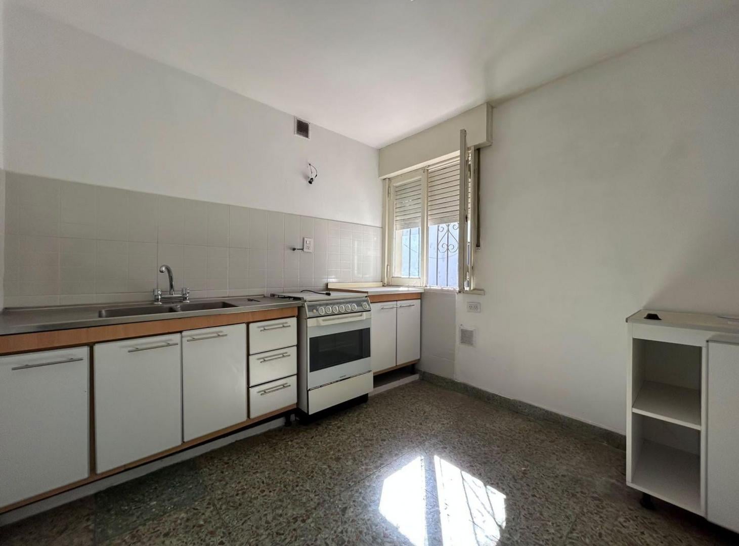 Foto de VENTA GALPÓN 260 M2 CUB. - MORÓN, imagen 5
