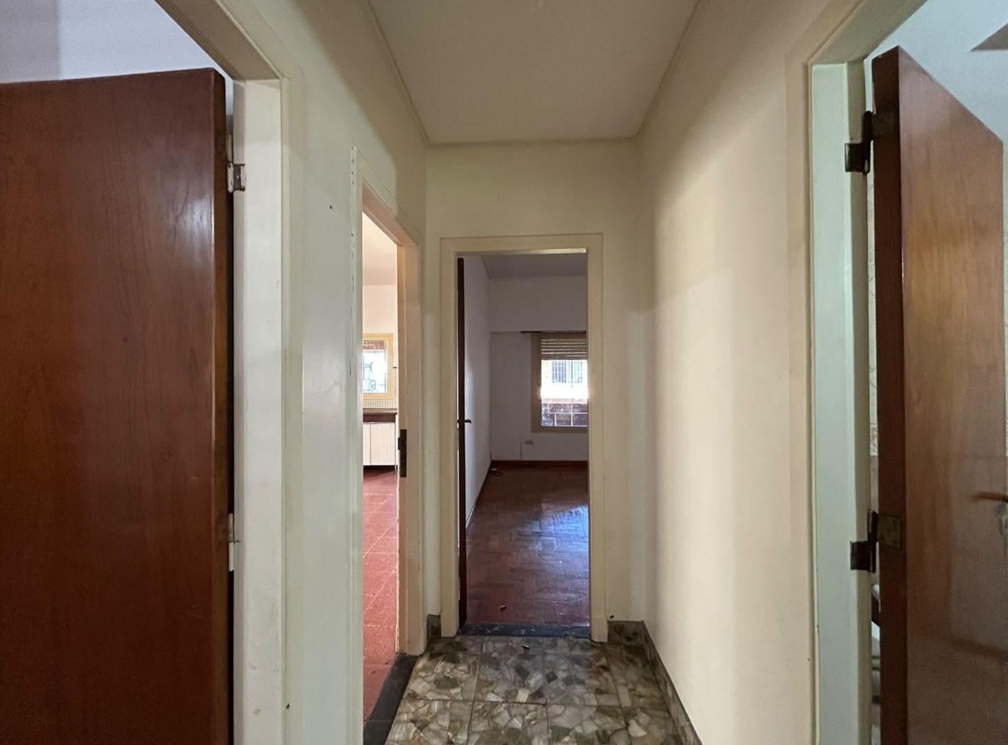 Foto de VENTA CHALET 3 AMB. C/COCHERA - ITUZAINGÓ, imagen 5