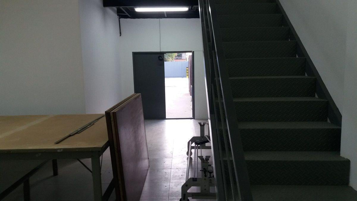 Foto de VENTA GALPON - VILLA UDAONDO - ITUZAINGÓ, imagen 2