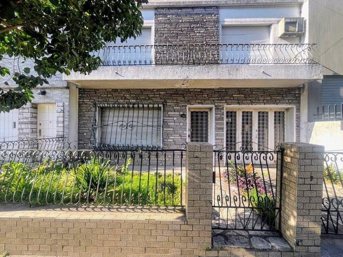 Foto de CASA EN VENTA 4 AMBIENTES EN MATADERO OPORTUNIDAD, imagen 2