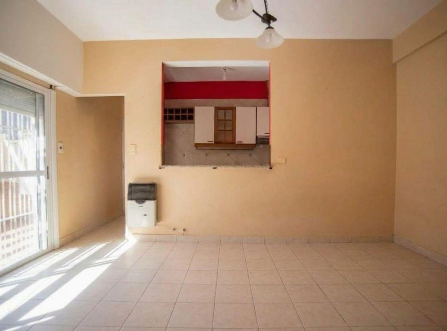 Foto de VENTA PH 2 AMBIENTES CON PATIO VILLA SARMIENTO, imagen 3
