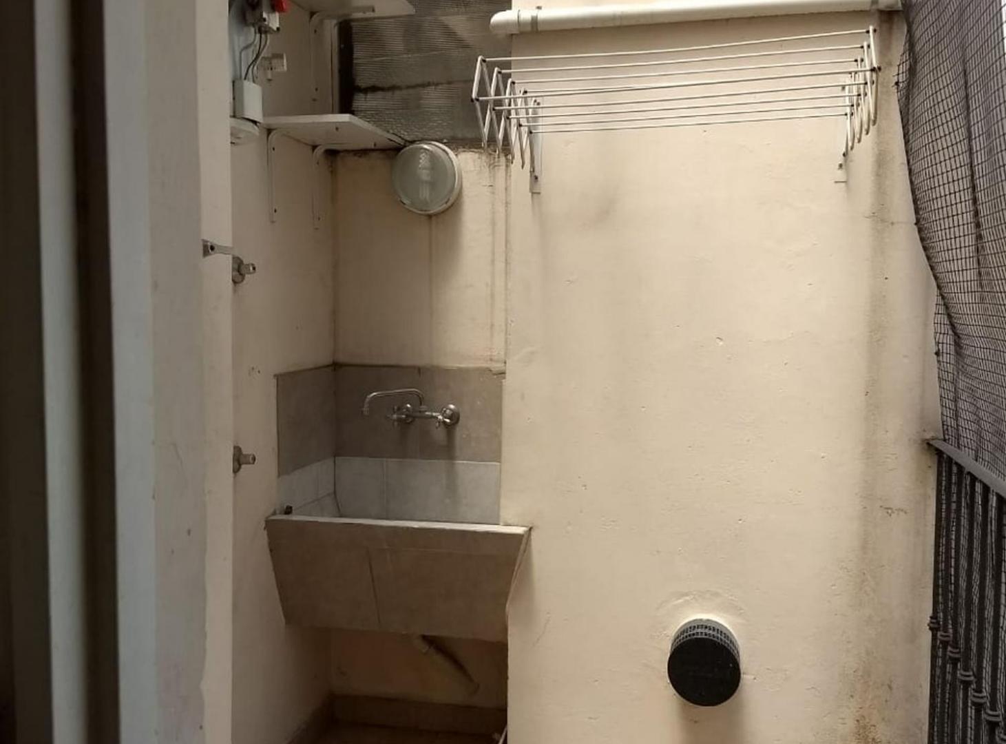 Foto de VENTA DEPTO 2 AMB C/BALCÓN - CASTELAR, imagen 4