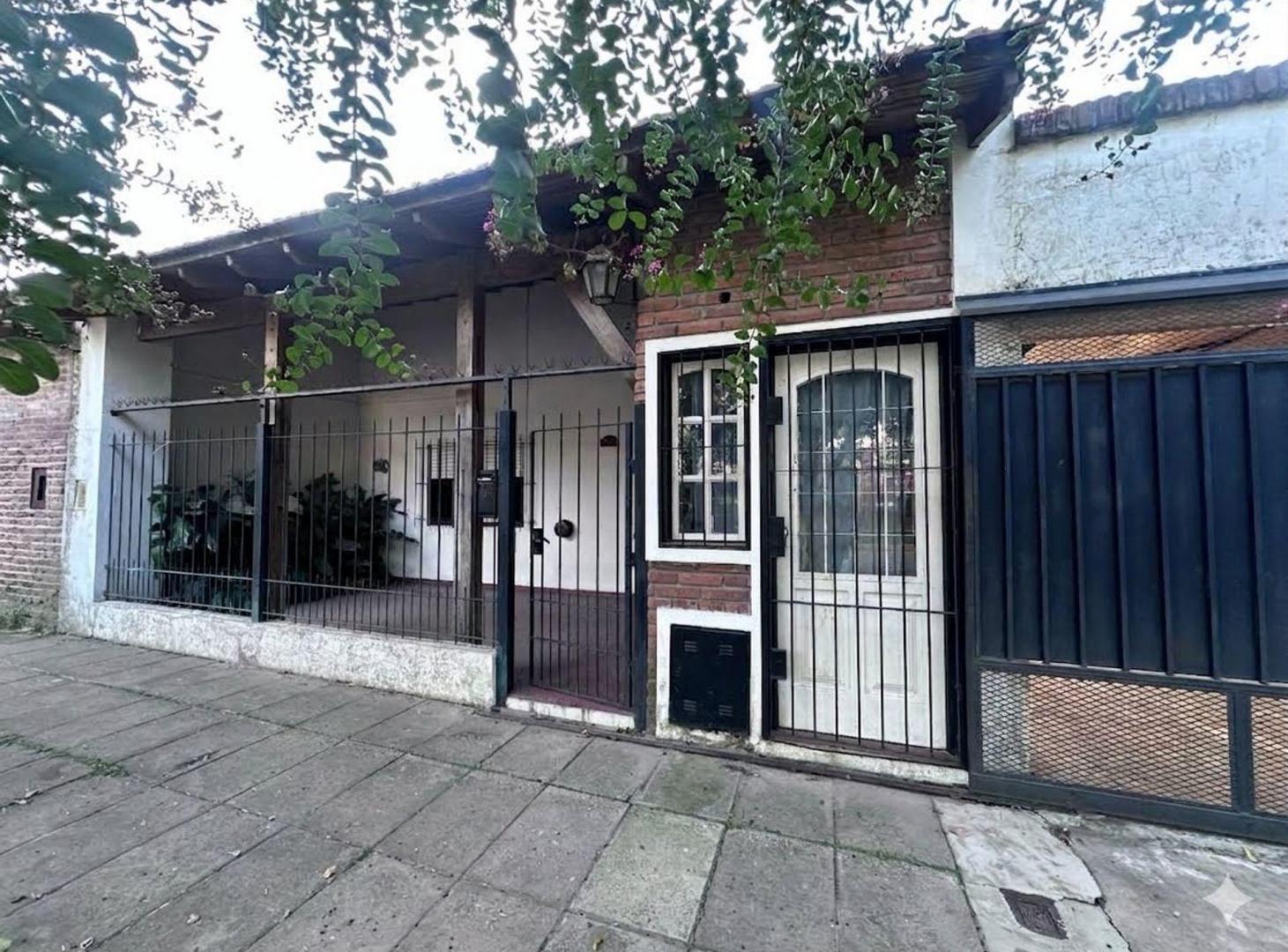 Foto de VENTA CASA 3 AMB A RECICLAR - MARCOS PAZ, imagen 1