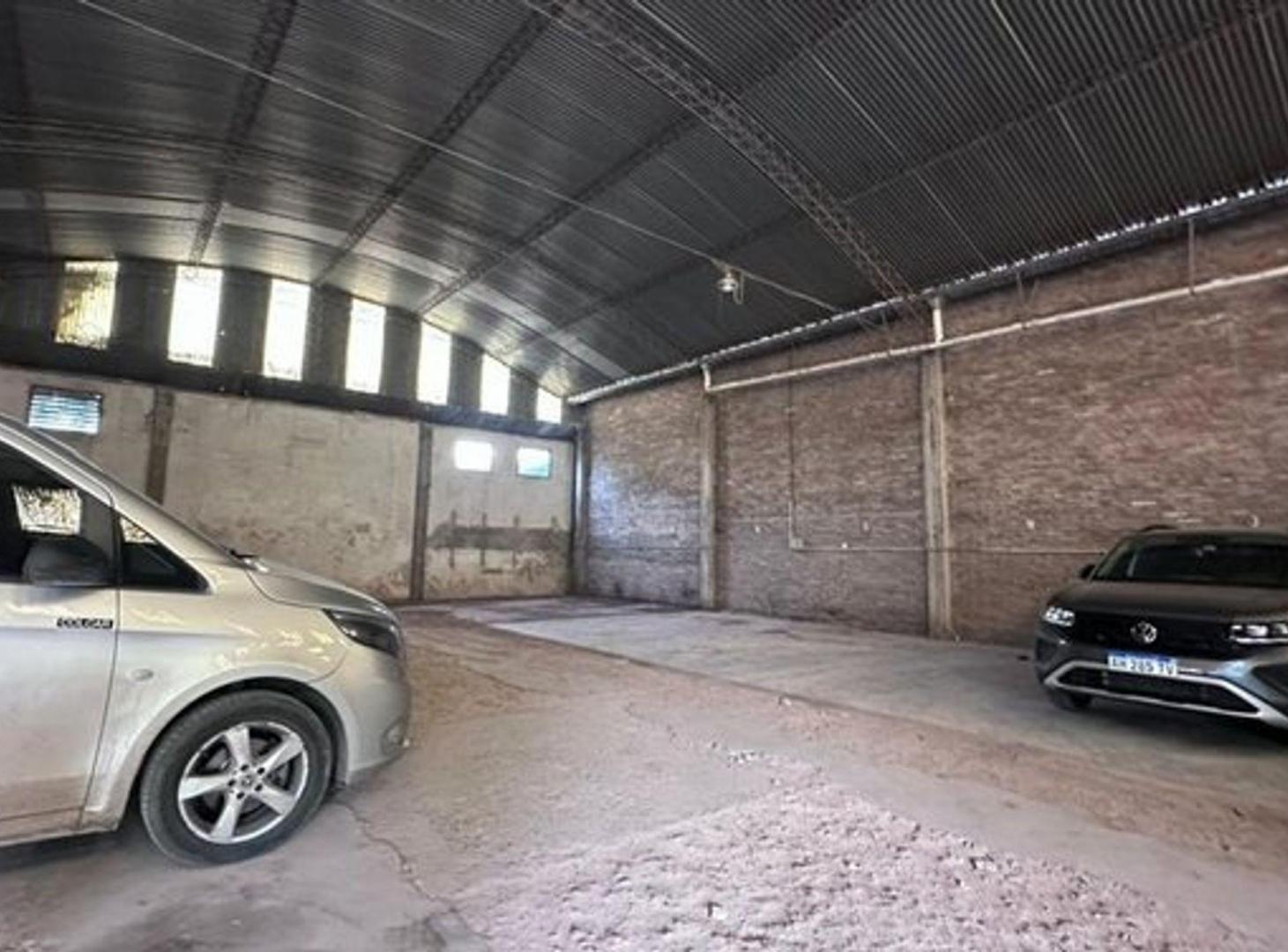 Foto de VENTA GALPÓN/DEPÓSITO CON PARQUE - MARCOS PAZ, imagen 4