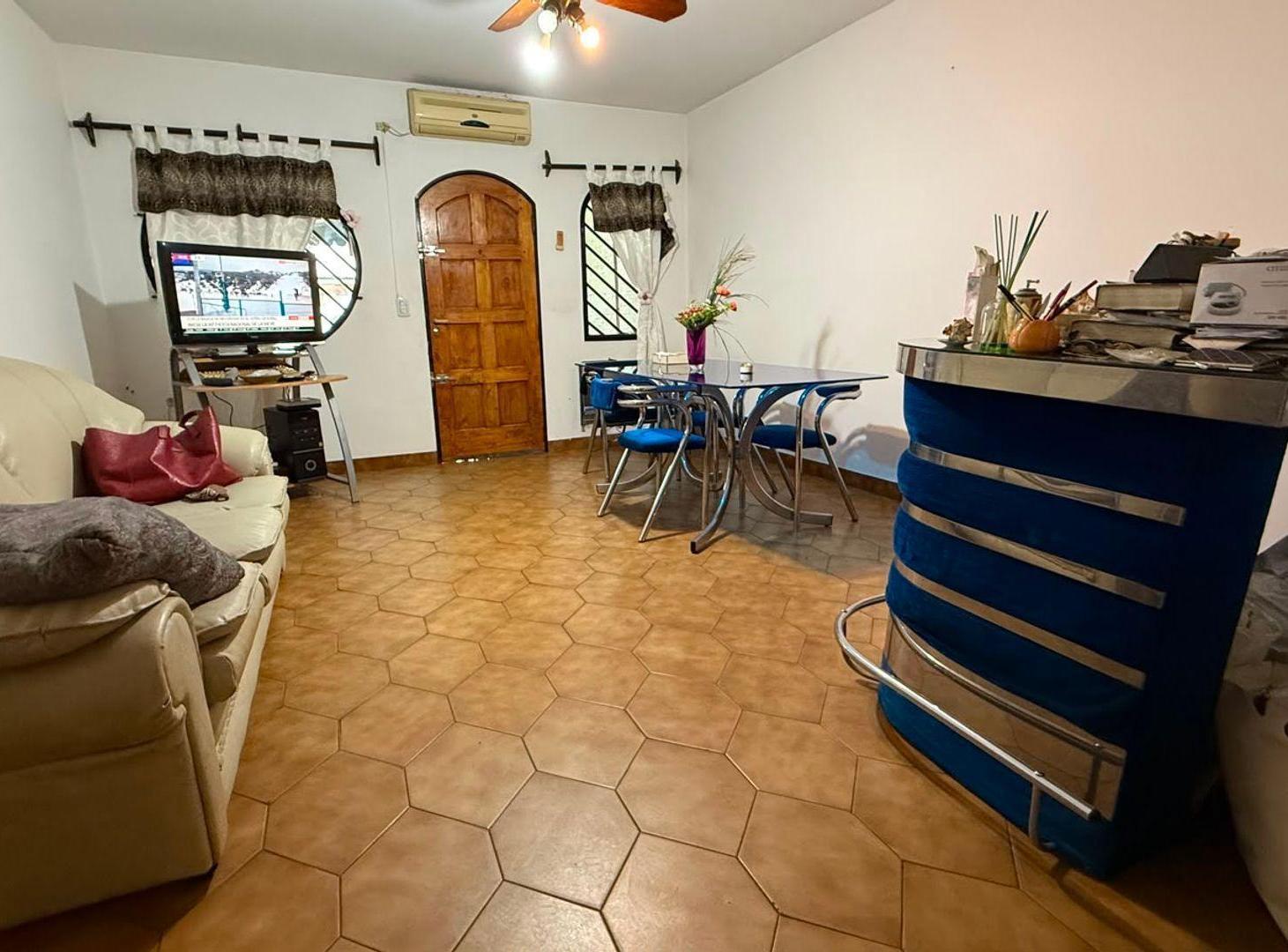 Foto de VENTA PH 3 AMB. C/ PATIO - CASTELAR, imagen 5