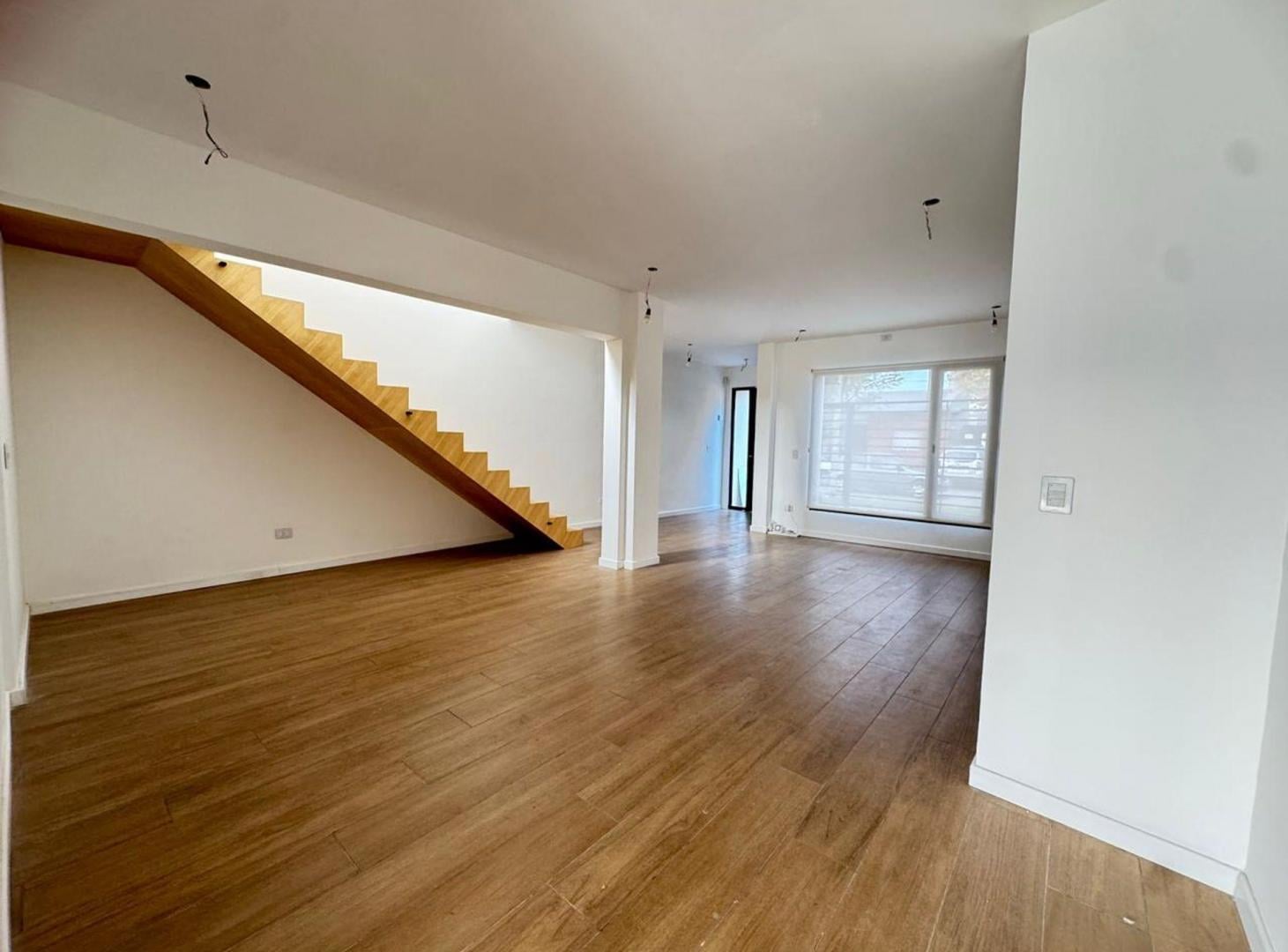 Foto de VENTA CASA 4 AMB PARQUE Y COCHERA - ITUZAINGÓ, imagen 3