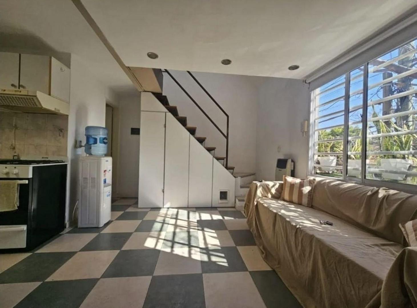 Foto de VENTA PH MORON 3 AMB TERRAZA APTO CREDITO NACION, imagen 1