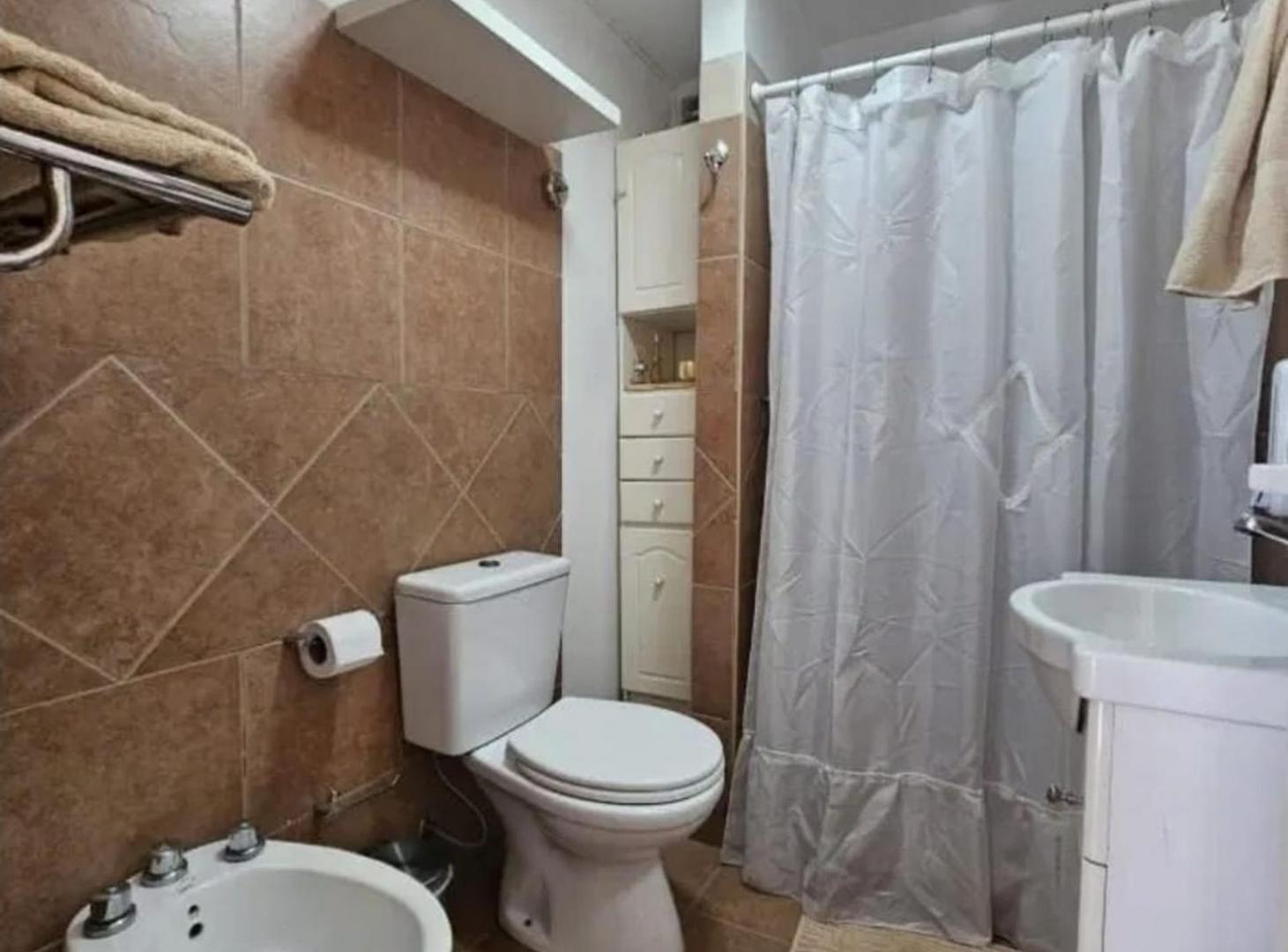 Foto de VENTA PH MORON 3 AMB TERRAZA APTO CREDITO NACION, imagen 2