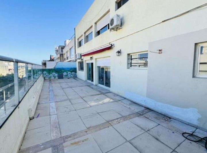 VENTA Penthouse Duplex en Pocitos, con renta 3
