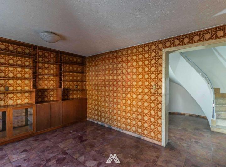 VENTA CASA IDEAL EMPRESA o INVERSION en Pocitos. 2