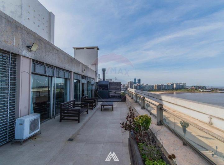 Alquiler penthouse 3 dormitorio 2 cocheras. Rambla 1