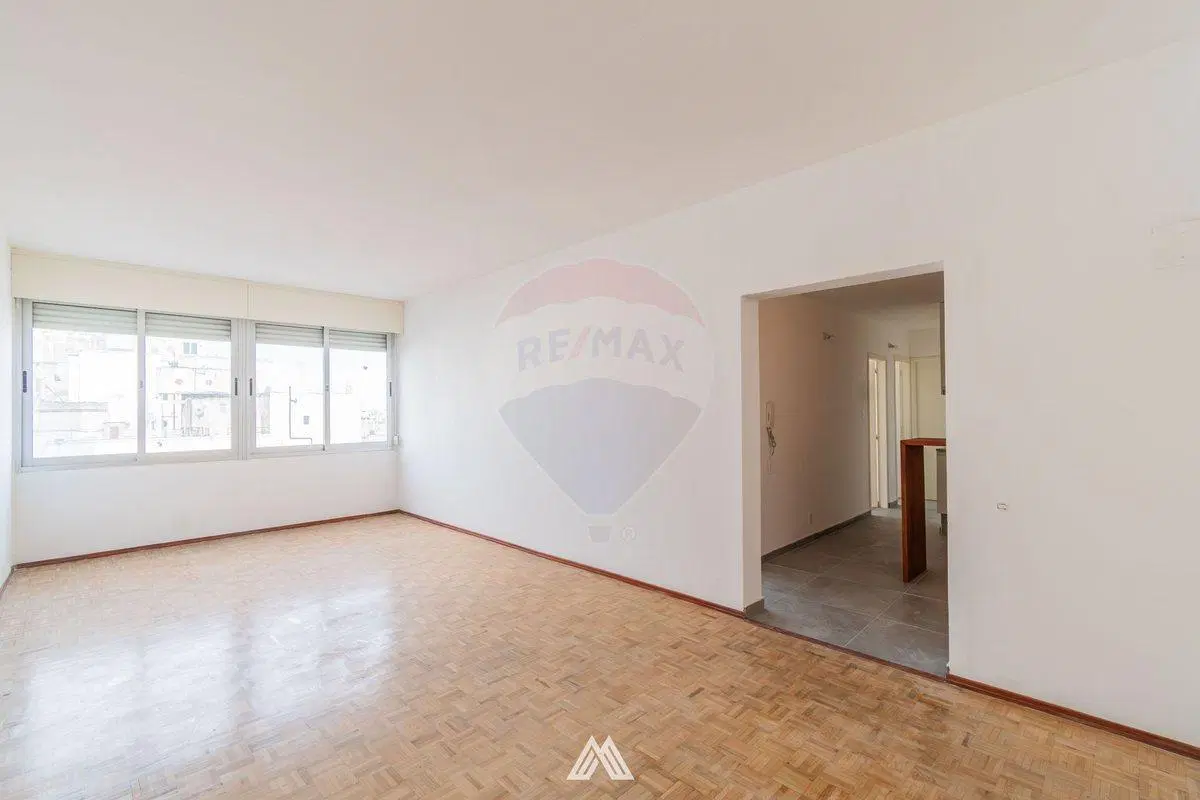SE ALQUILA APARTAMENTO 2 DORMITORIOS EN EL CENTRO 1
