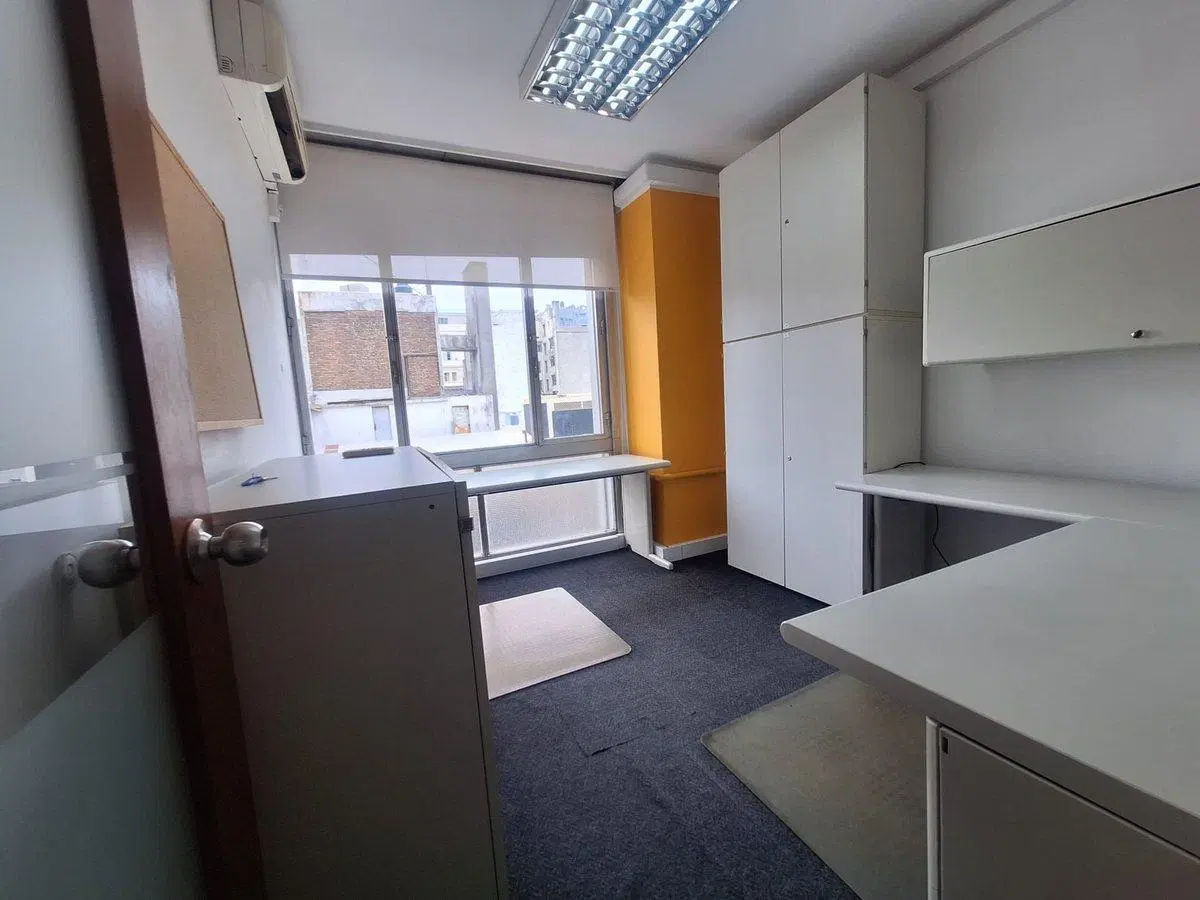 ALQUILER DE OFICINA EQUIPADA EN EDIFICIO CITIBANK 5