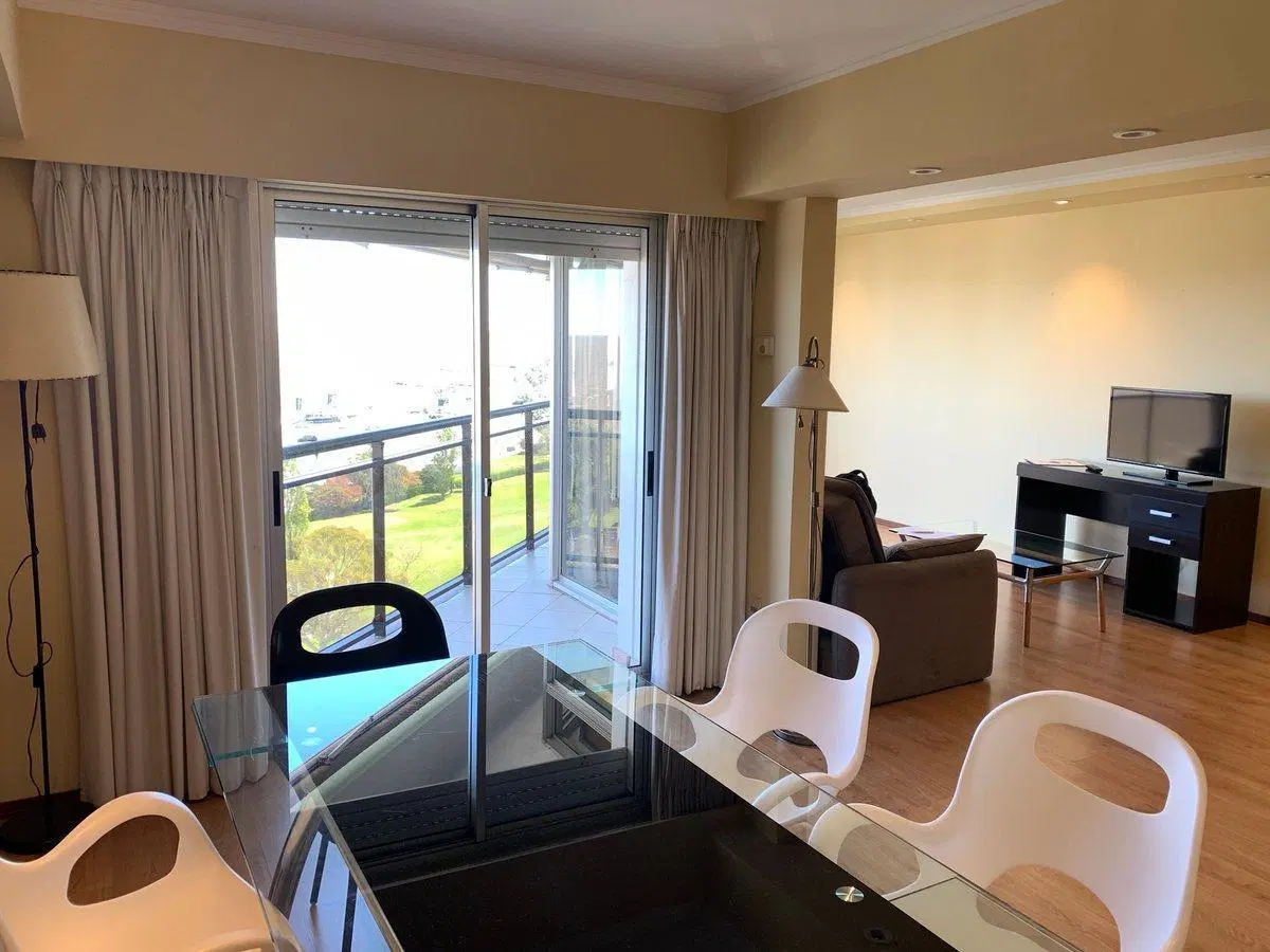 ALQUILER APARTAMENTO 1 DORM. 2 BAÑOS AMOBLADO GGE 3