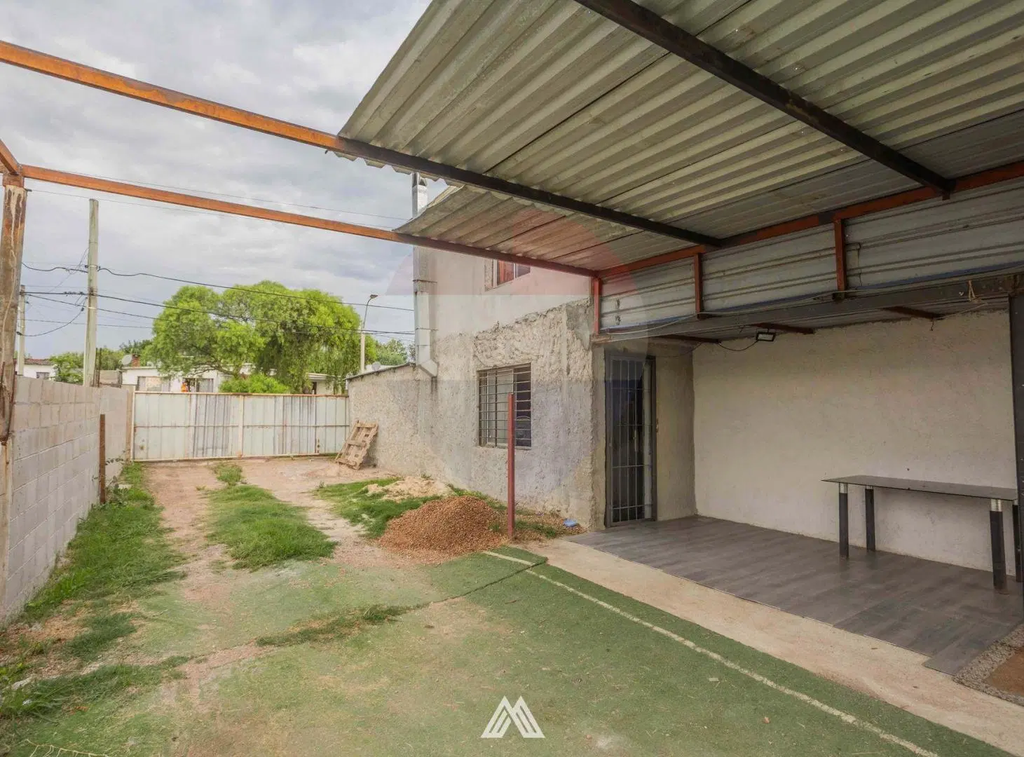 Vendo Terreno Con Casa En Aeroparque 4