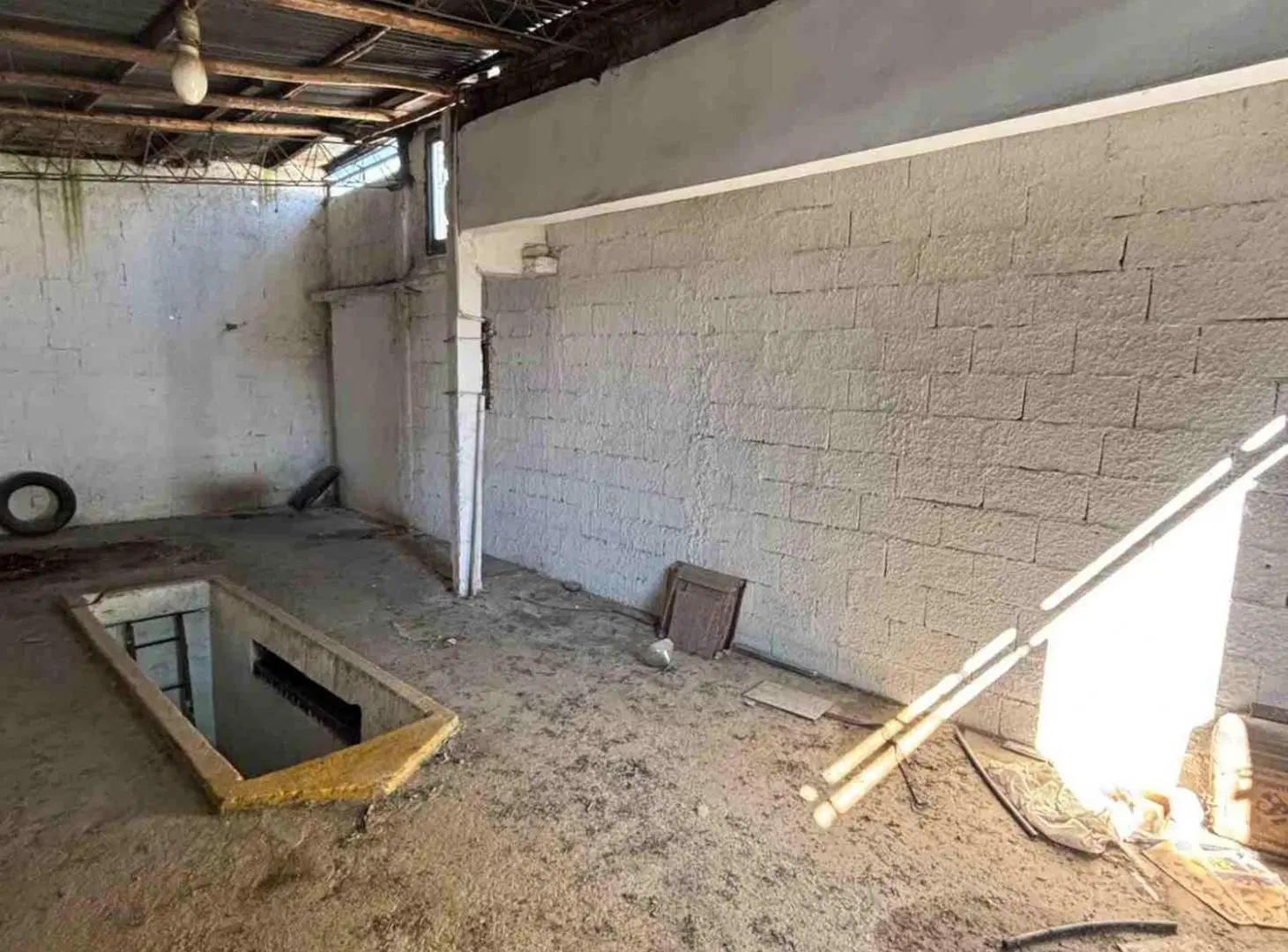 VENTA DE DEPÓSITO Y APARTAMENTO 1 DORMITORIO PANDO 4