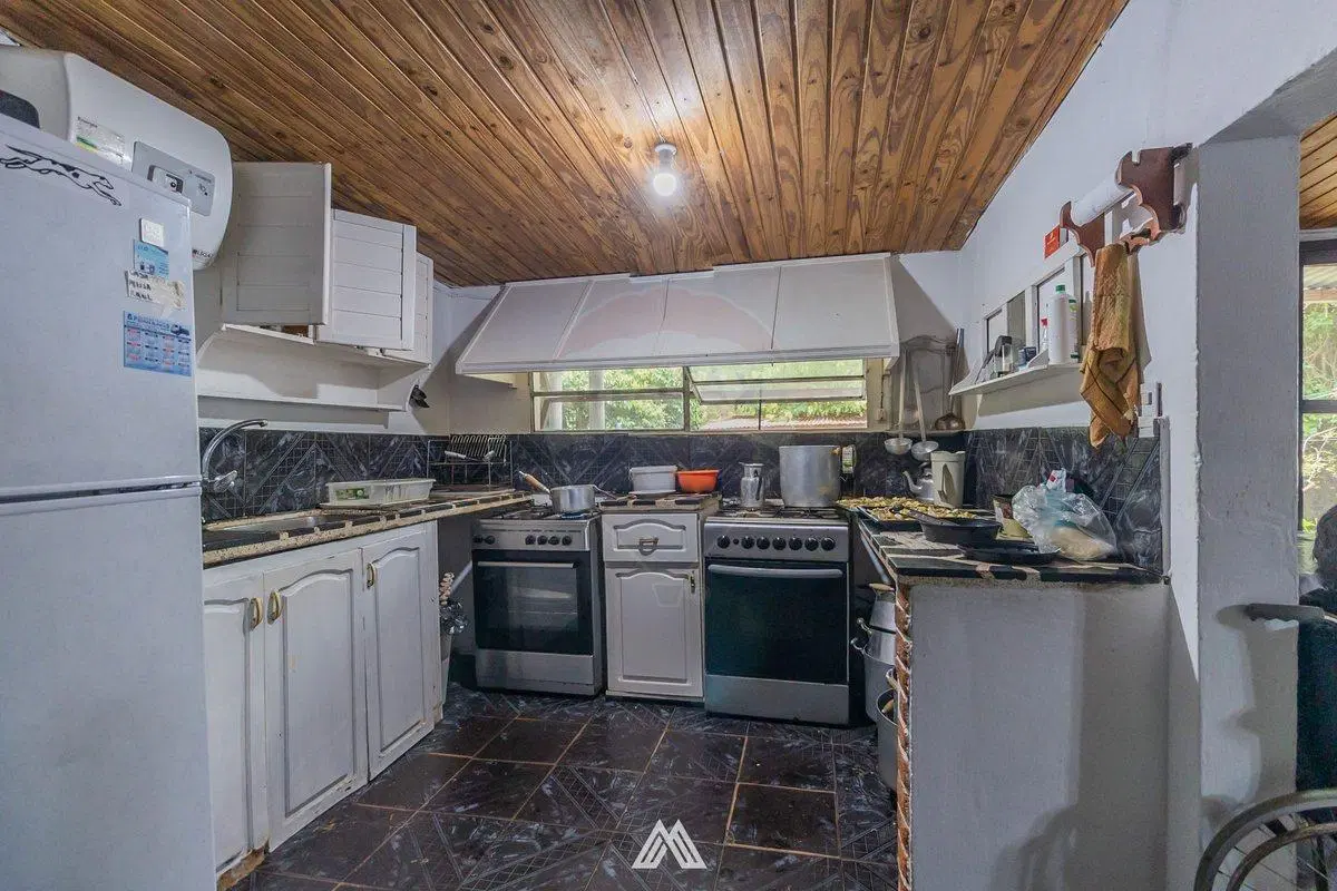 VENDO RESIDENCIAL ADULTO MAYOR  AV. INSTRUCCIONES 3