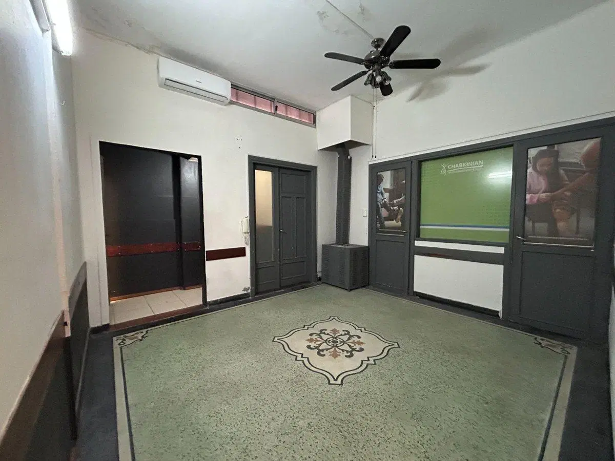 VENTA CASA / OFICINAS EN CORDON CON RENTA 2