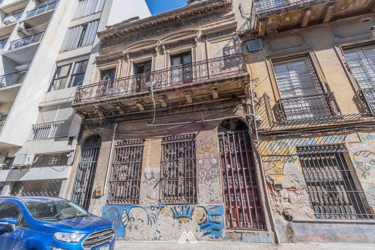 VENDO CASA A RECICLAR CIUDAD VIEJA PADRON UNICO