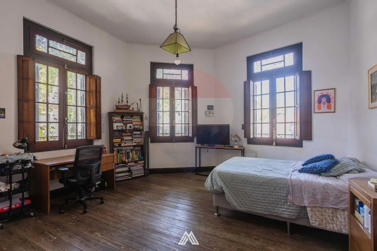 Venta Casa de Altos más 3 Locales y Garaje, Aguada 5