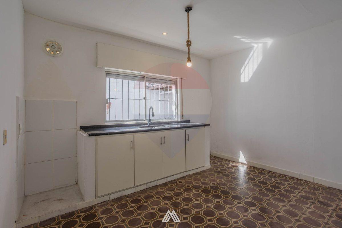 VENTA CASAS EN PRADO SUR COCHERA Y JARDIN