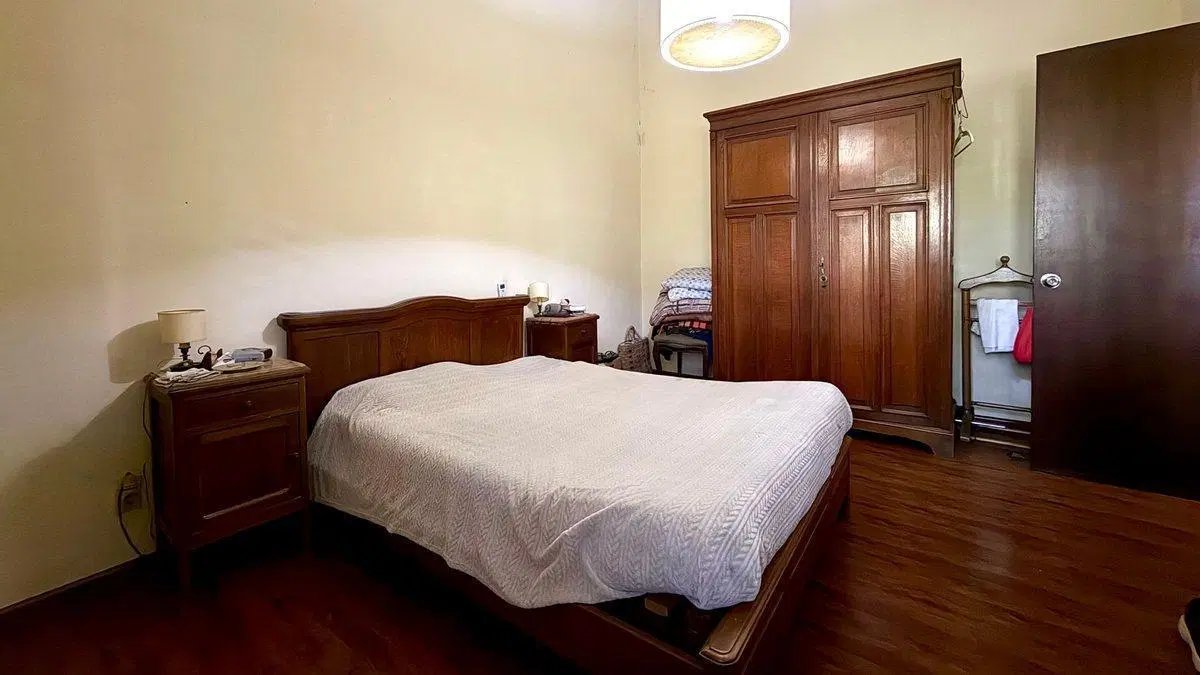 VENTA CASA 4 DORMITORIOS CON JARDIN BELLA VISTA 4