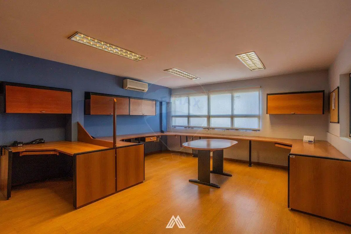 Alquiler de oficinas, Sayago 5