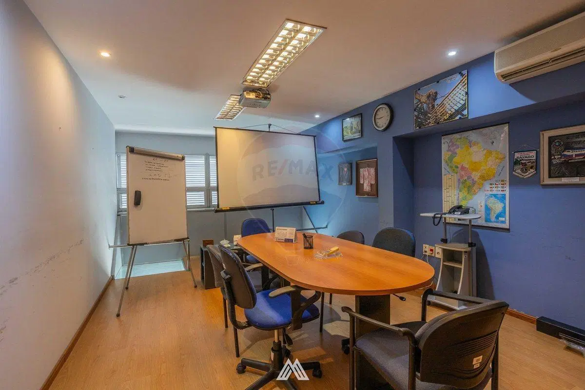 Alquiler de oficinas, Sayago 4