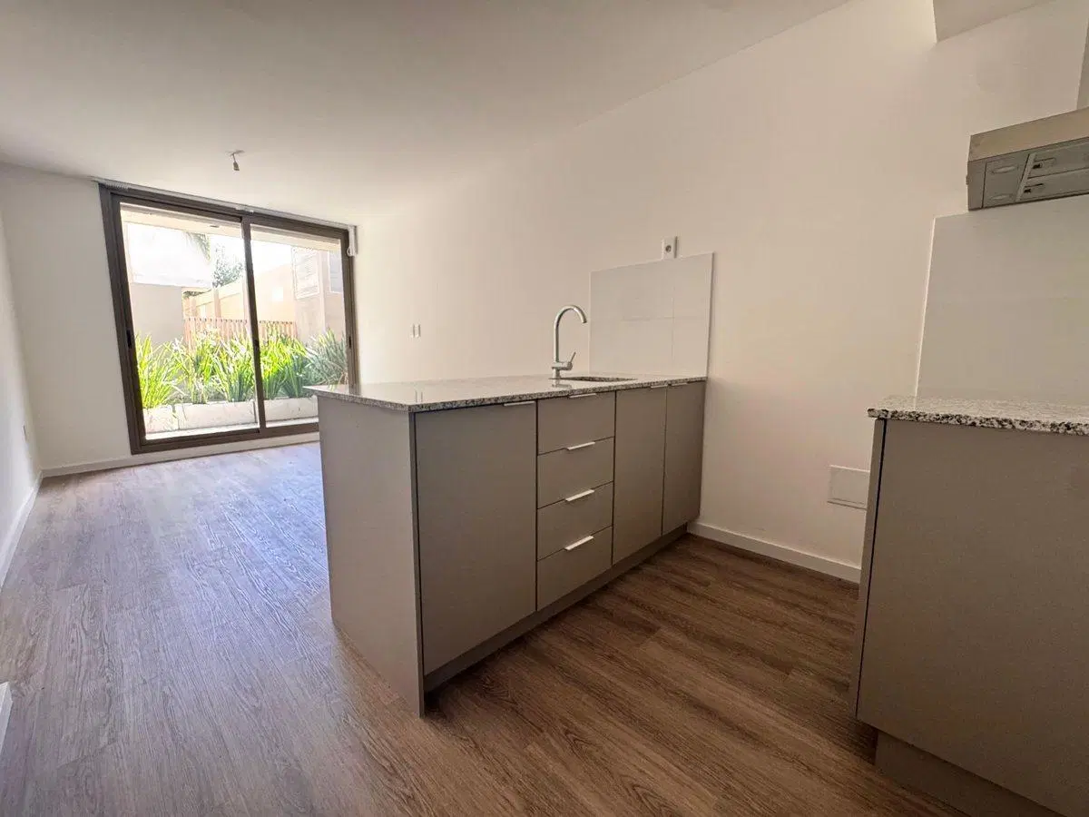 Venta Parque Batlle 1 dormitorio planta baja 4