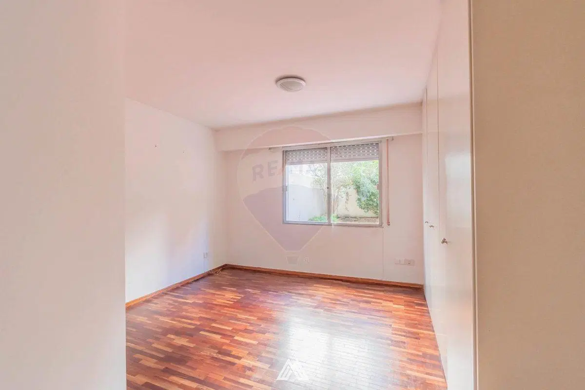 VENTA PUNTA CARRETAS 1er PISO CON PATIO 5