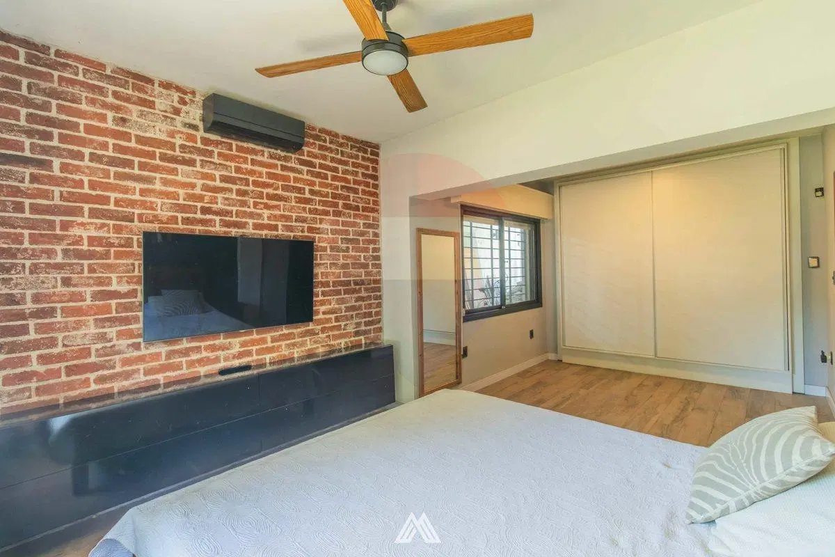 VENTA CASA DE CATEGORÍA + APTO EN LAS PIEDRAS 3