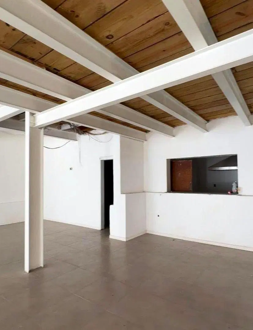 ALQUILER DE LOCAL COMERCIAL EN PUNTA CARRETAS 4