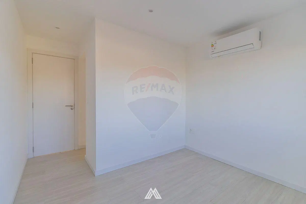 Renta - Venta de Casa en Carrasco de 2 Dormitorios 3