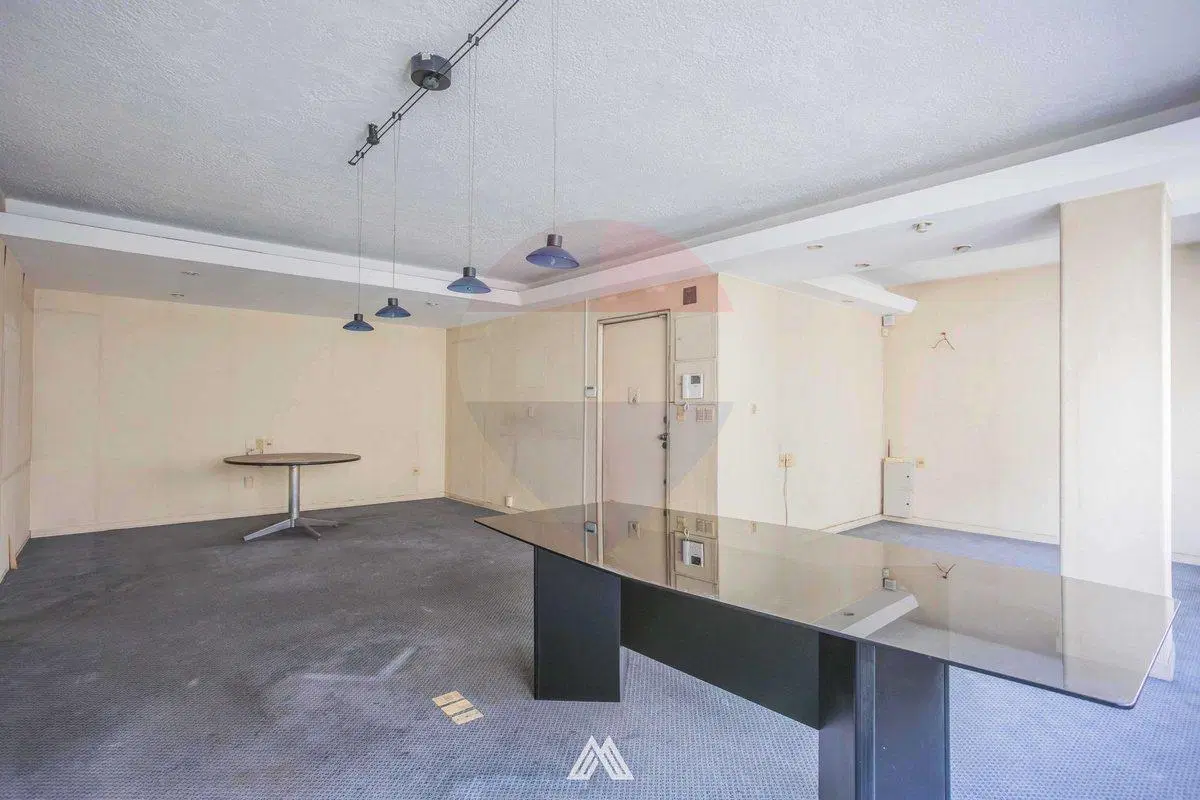 VENTA OFICINA CIUDAD VIEJA 1