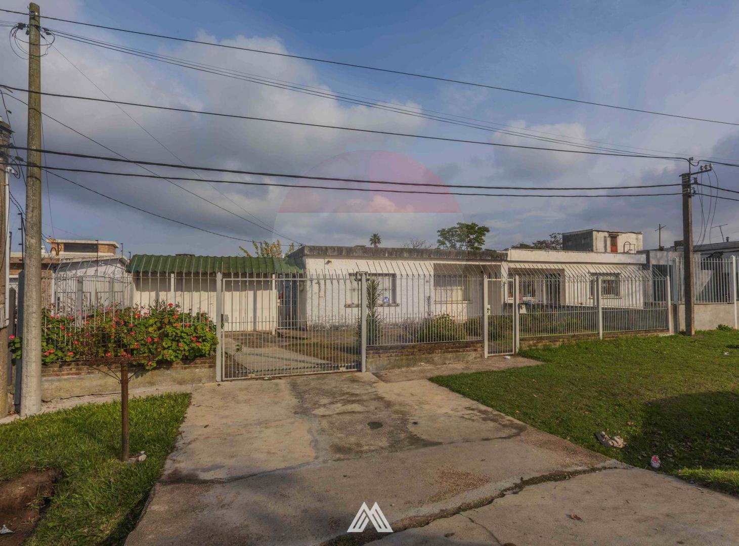 Venta 2 casas mismo padron flor de Maroñas cochera