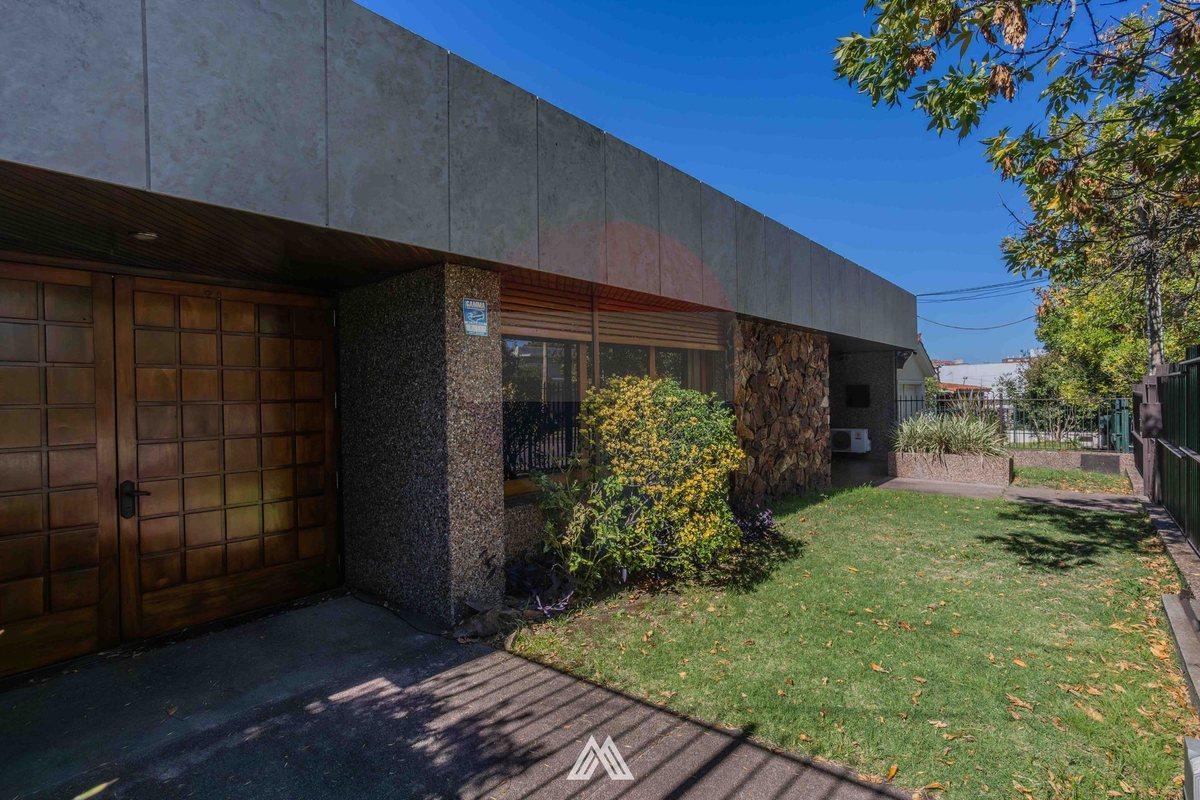 VENTA CASA BUCEO 3DORM CON BARBACOA Y PISCINA