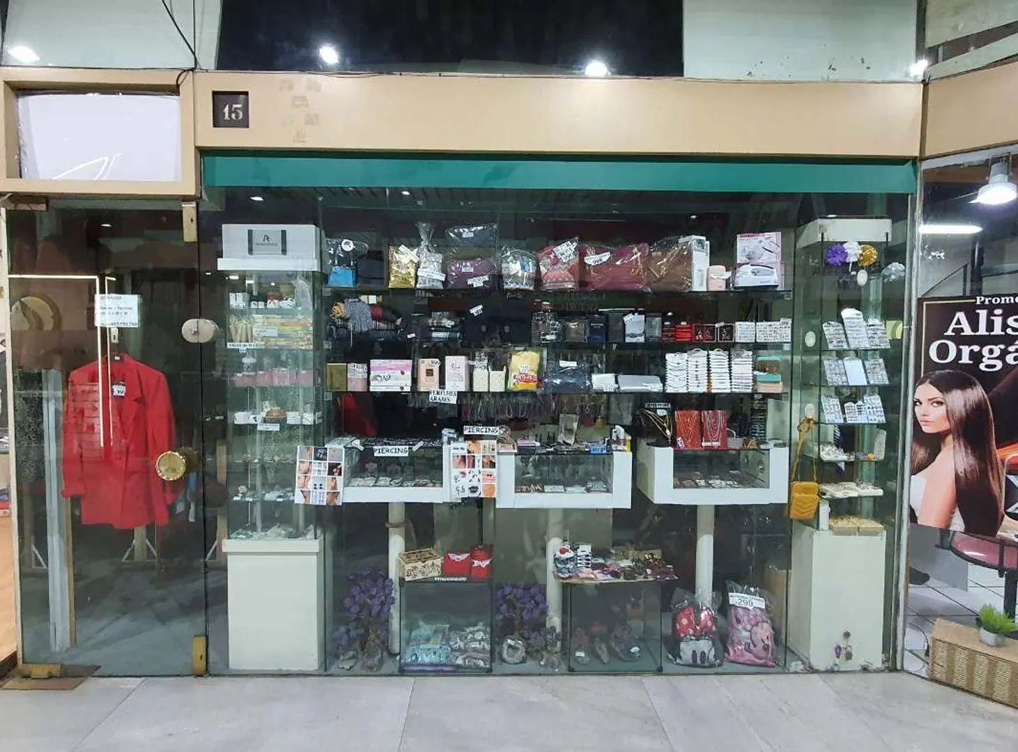 Alquiler Local comercial en Galeria Cristal centro 2