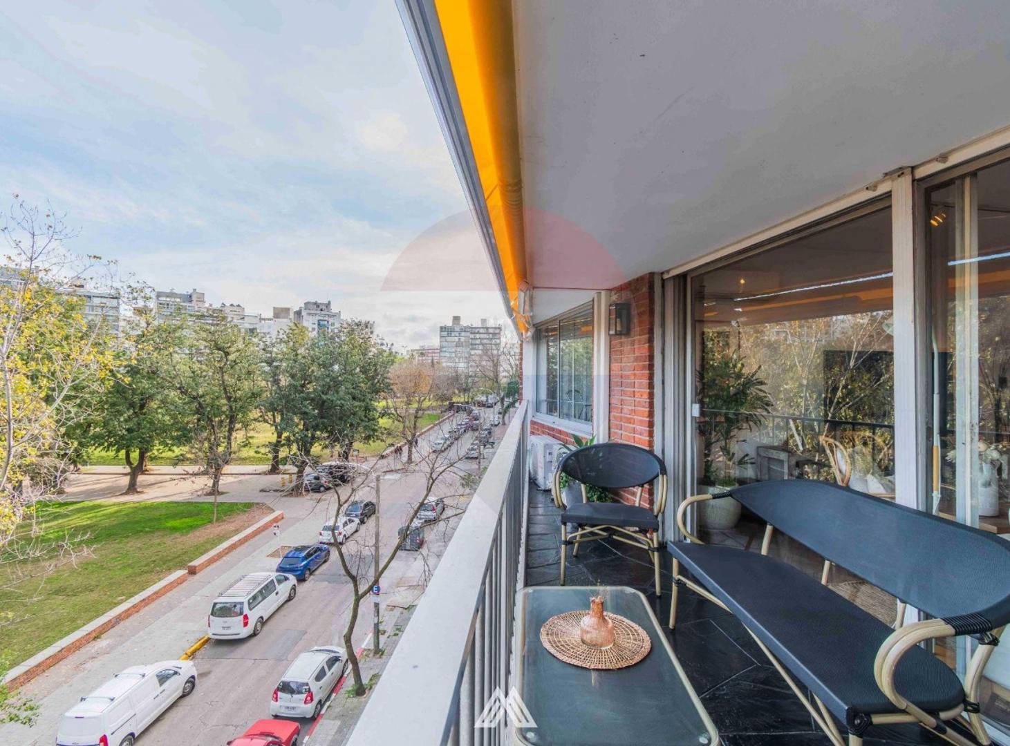 Apartamento 3 dormitorios, servicio Punta Carretas