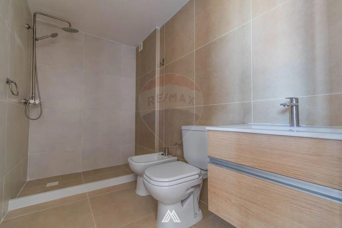 VENTA APARTAMENTO 1 DORMITORIO Y GARAJE CON RENTA 3