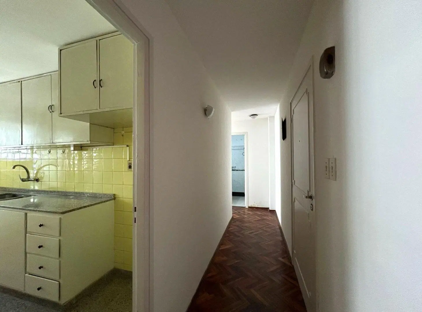VENTA, Apartamento 2 Dorm., La Blanqueada. 4