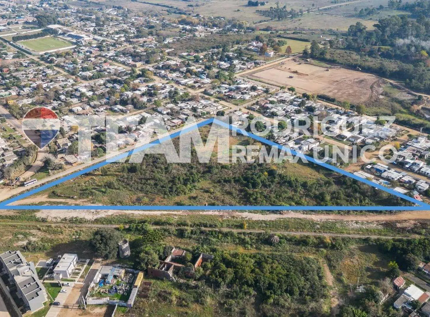 VENTA TERRENO O CAMPO SUBURBANO EN PANDO CANELONES 4
