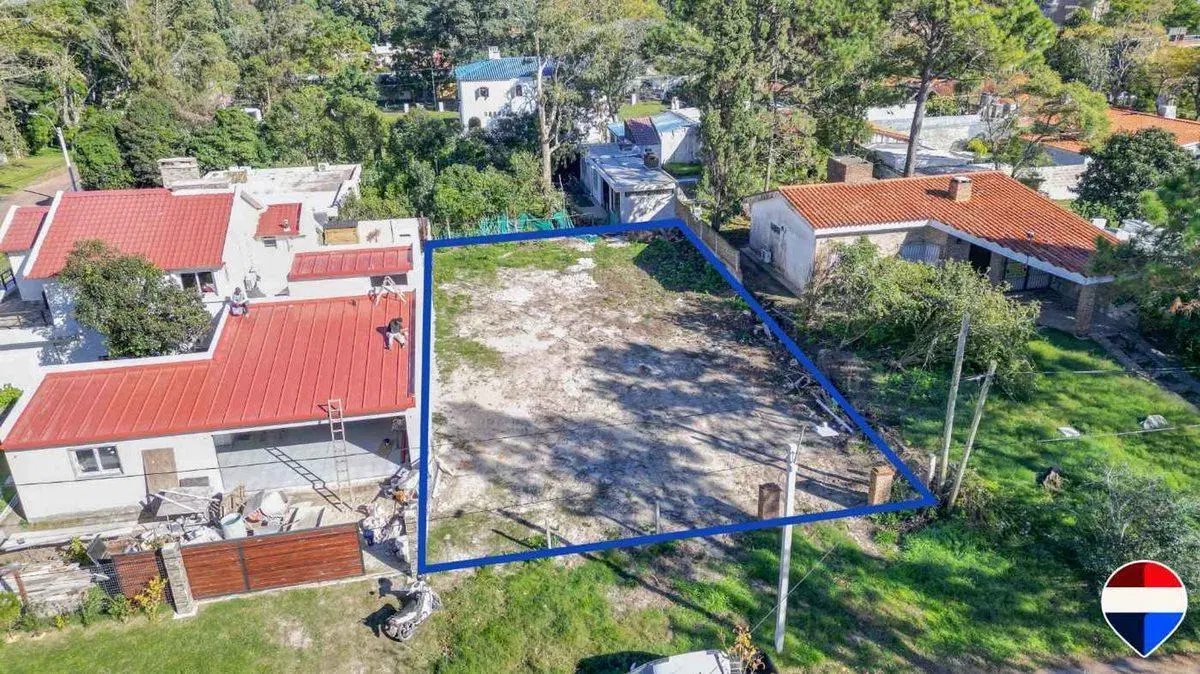 Venta Terreno en Atlántida con Saneamiento 2